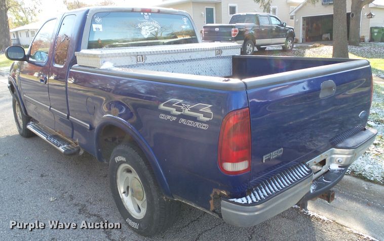 image for item EM9856 1997 Ford F150 SuperCab pickup truck