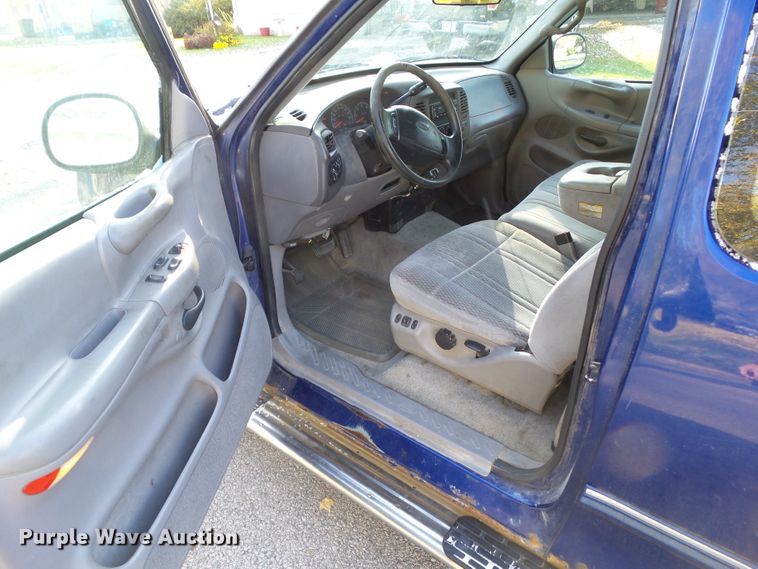 image for item EM9856 1997 Ford F150 SuperCab pickup truck