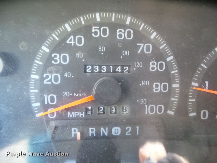 image for item EM9856 1997 Ford F150 SuperCab pickup truck