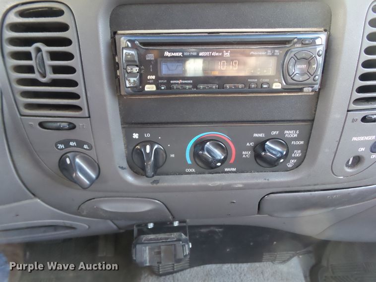 image for item EM9856 1997 Ford F150 SuperCab pickup truck