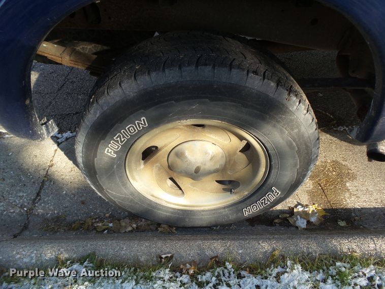 image for item EM9856 1997 Ford F150 SuperCab pickup truck