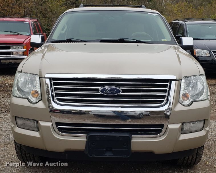 image for item ET9940 2006 Ford Explorer SUV