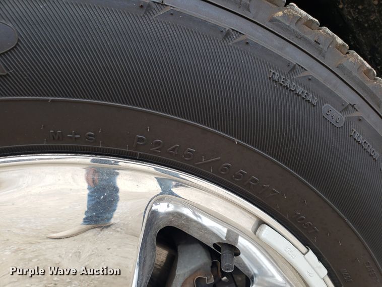 image for item ET9940 2006 Ford Explorer SUV