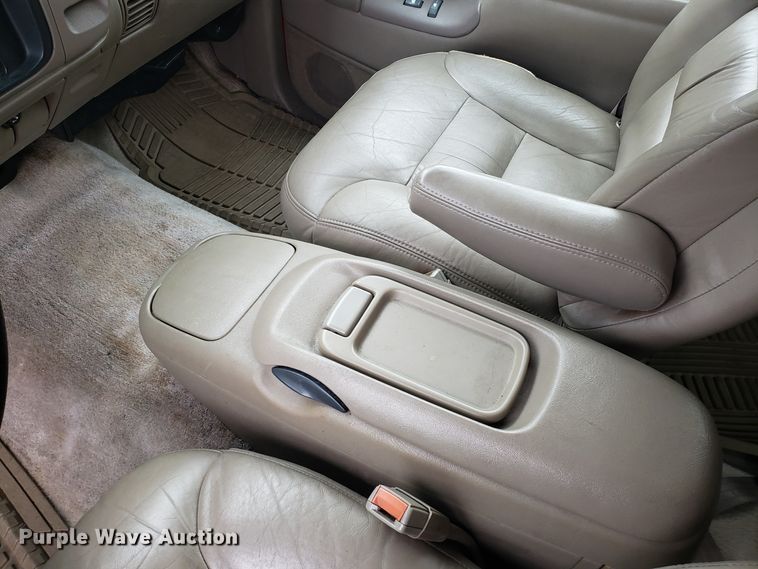 image for item ET9941 1999 Chevrolet Tahoe SUV