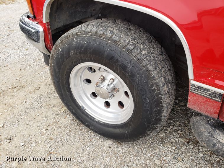 image for item ET9941 1999 Chevrolet Tahoe SUV