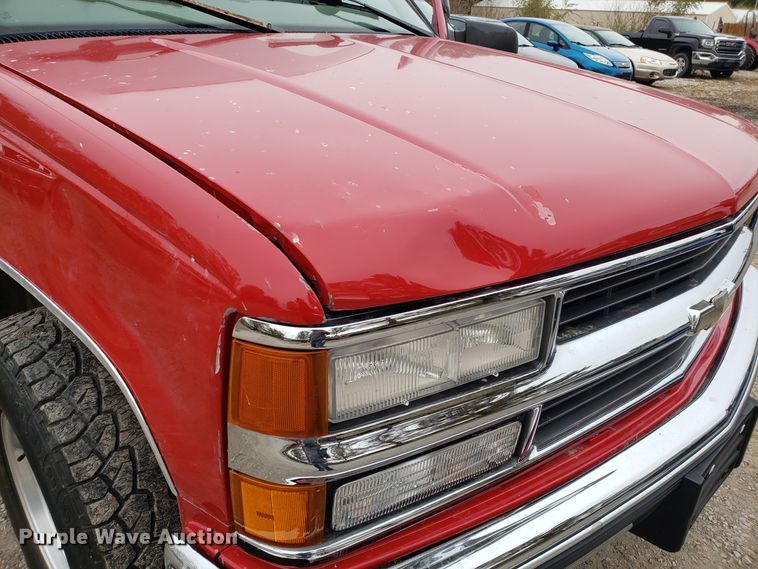 image for item ET9941 1999 Chevrolet Tahoe SUV