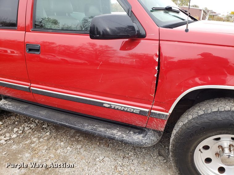 image for item ET9941 1999 Chevrolet Tahoe SUV