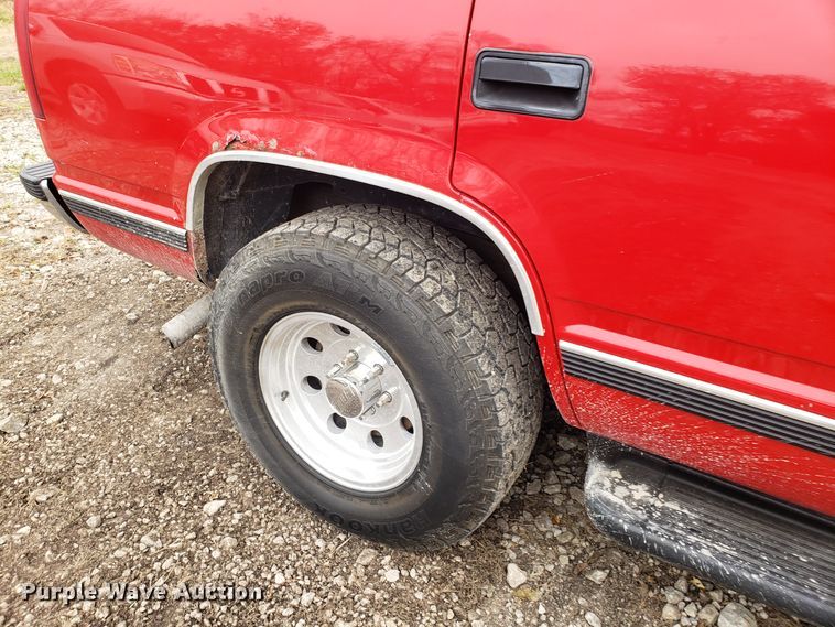 image for item ET9941 1999 Chevrolet Tahoe SUV