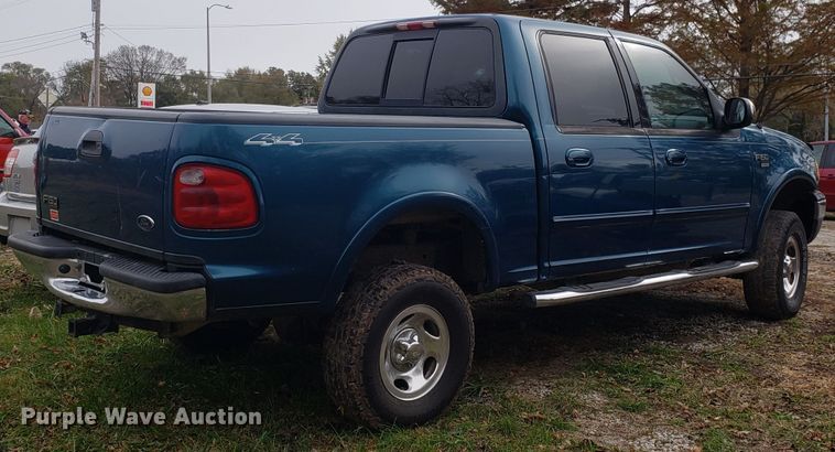 image for item ET9945 2001 Ford F150 SuperCrew pickup truck