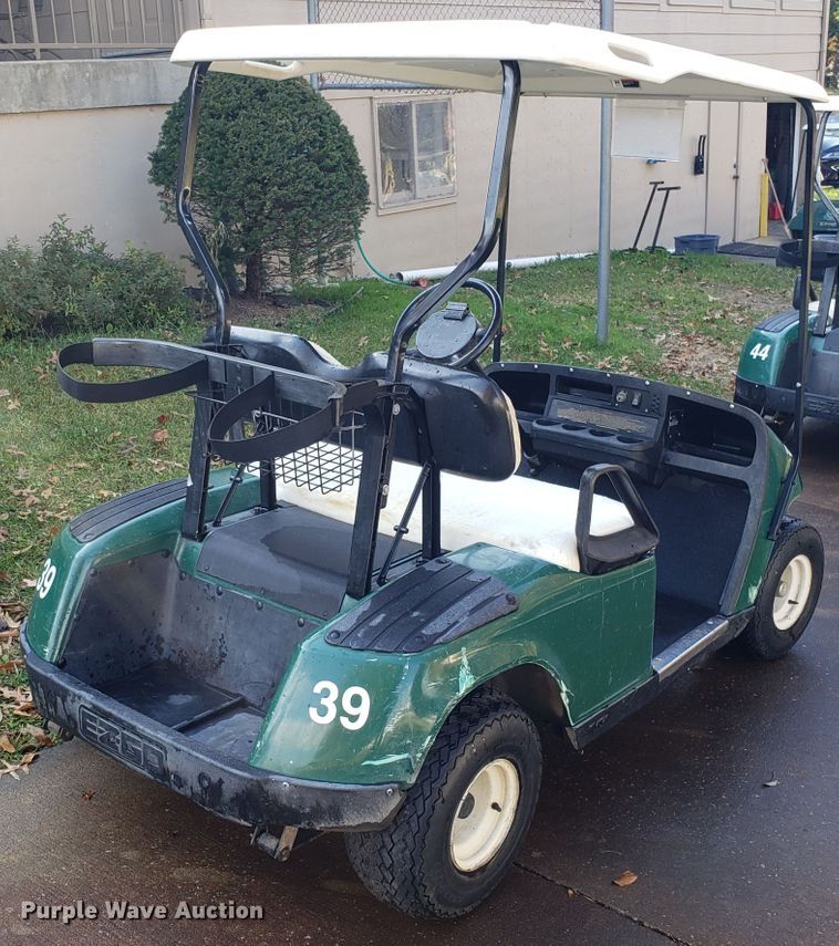 image for item ET9956 Ez-go golf cart
