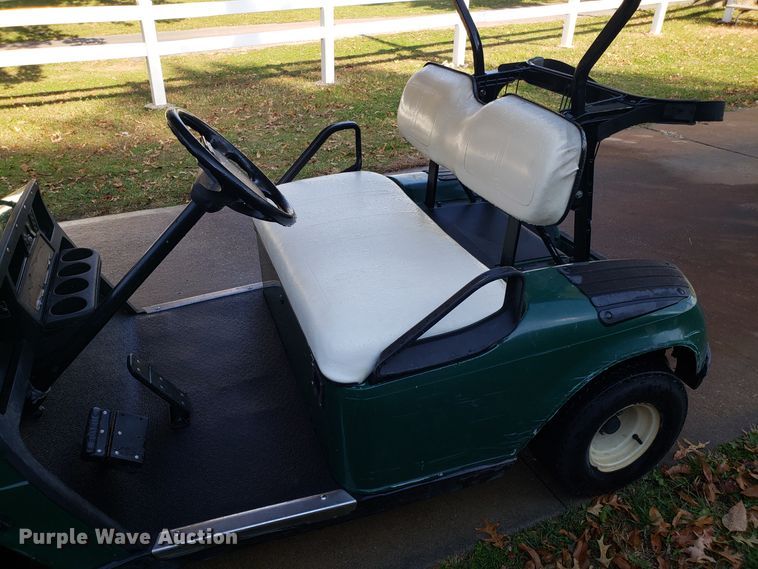 image for item ET9956 Ez-go golf cart