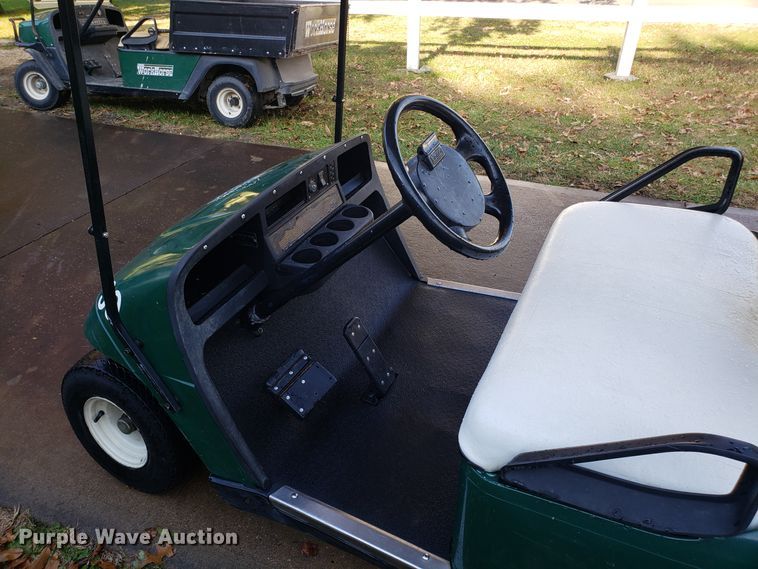 image for item ET9956 Ez-go golf cart