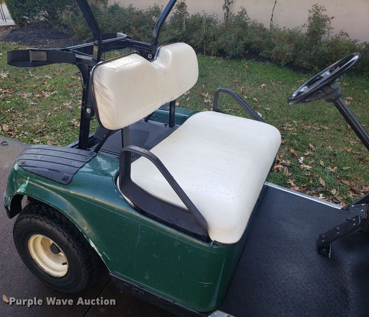 image for item ET9956 Ez-go golf cart