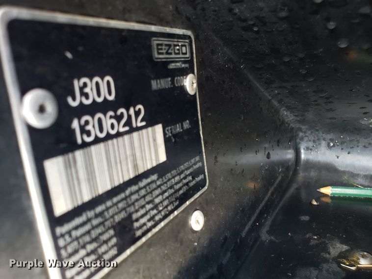image for item ET9956 Ez-go golf cart