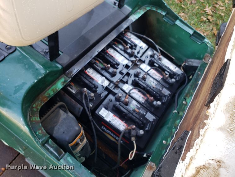 image for item ET9956 Ez-go golf cart