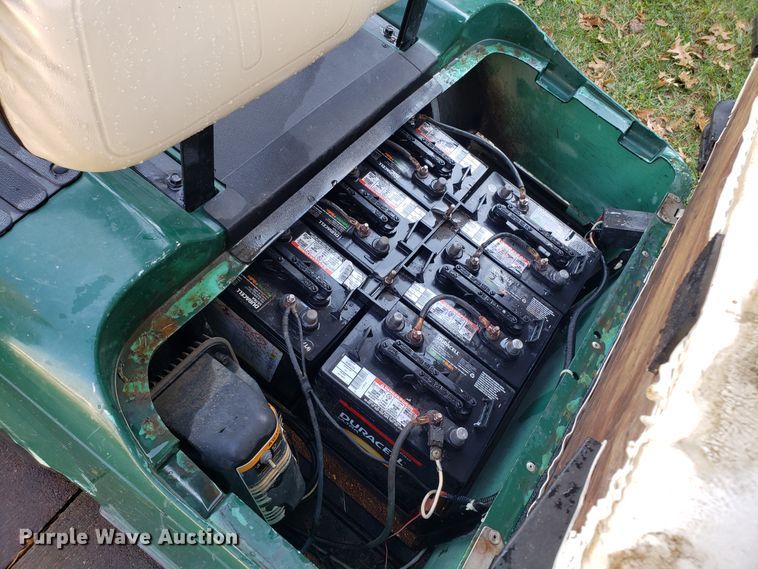 image for item ET9956 Ez-go golf cart