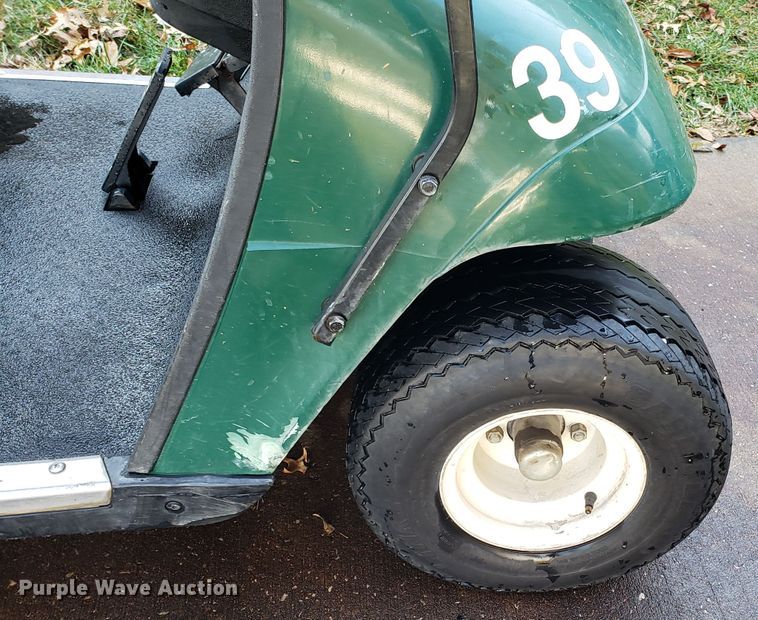 image for item ET9956 Ez-go golf cart
