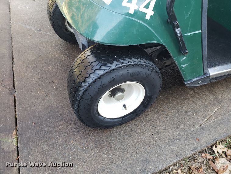image for item ET9957 Ez-go golf cart