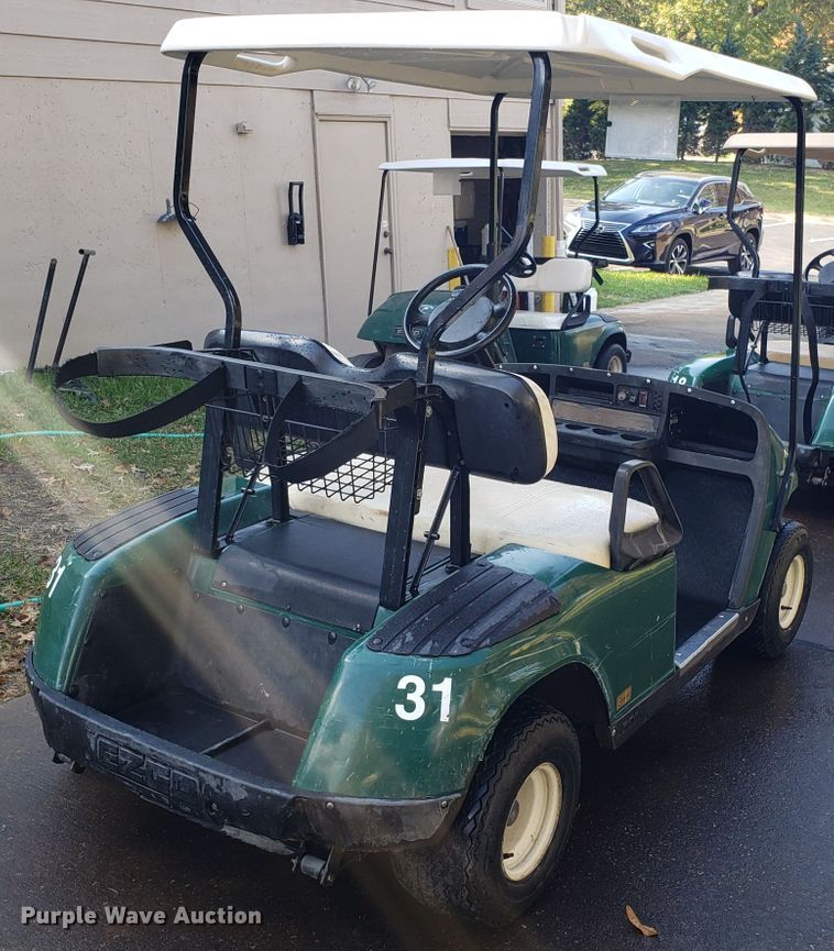 image for item ET9958 Ez-go golf cart