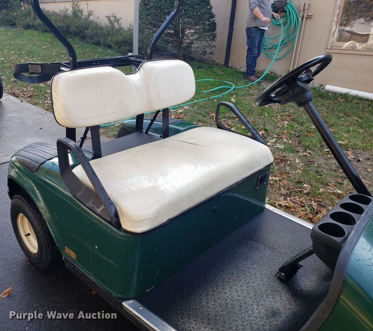 image for item ET9958 Ez-go golf cart