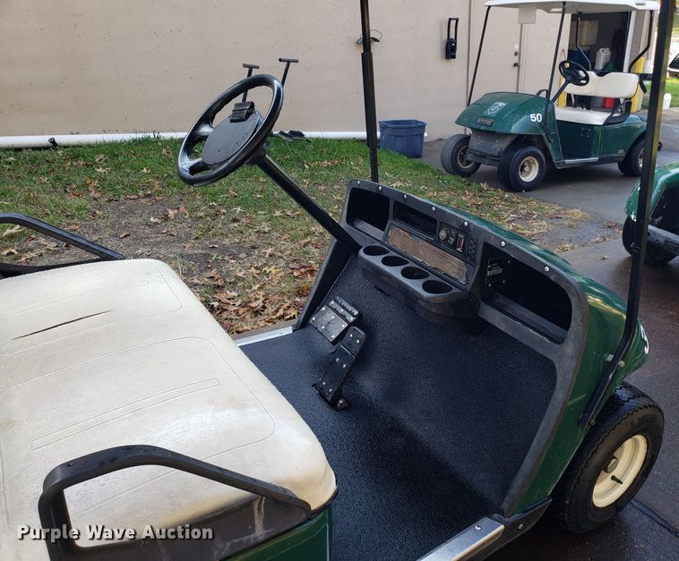 image for item ET9958 Ez-go golf cart