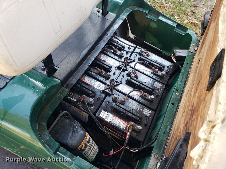 image for item ET9958 Ez-go golf cart