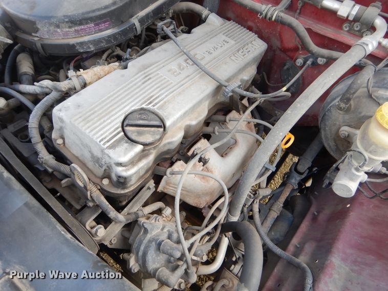 image for item EY9319 1997 Nissan King Cab pickup truck