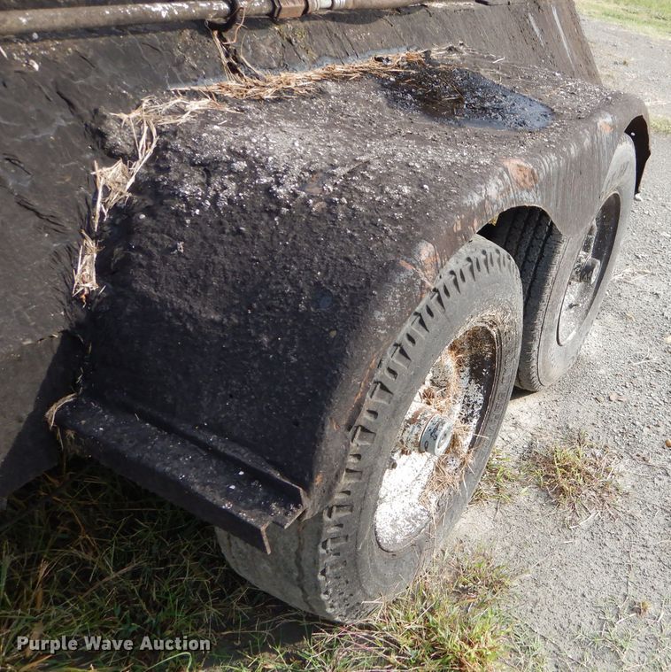 image for item EY9321 Shop built tank trailer