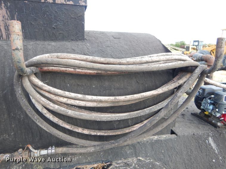 image for item EY9321 Shop built tank trailer