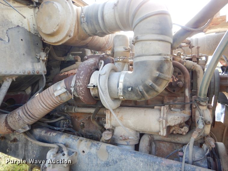 image for item EY9326 1980 Freightliner truck cab and chassis