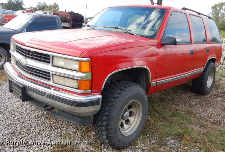 image for item EY9329 1998 Chevrolet Tahoe SUV