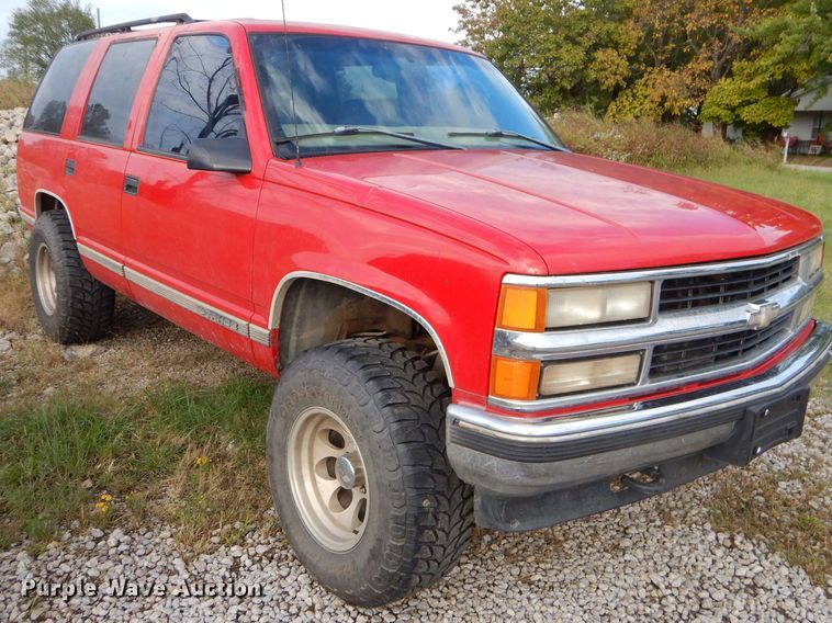 image for item EY9329 1998 Chevrolet Tahoe SUV