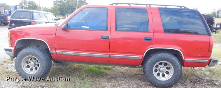 image for item EY9329 1998 Chevrolet Tahoe SUV