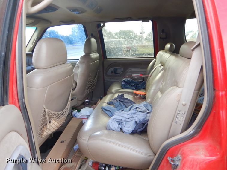 image for item EY9329 1998 Chevrolet Tahoe SUV