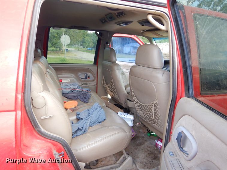 image for item EY9329 1998 Chevrolet Tahoe SUV