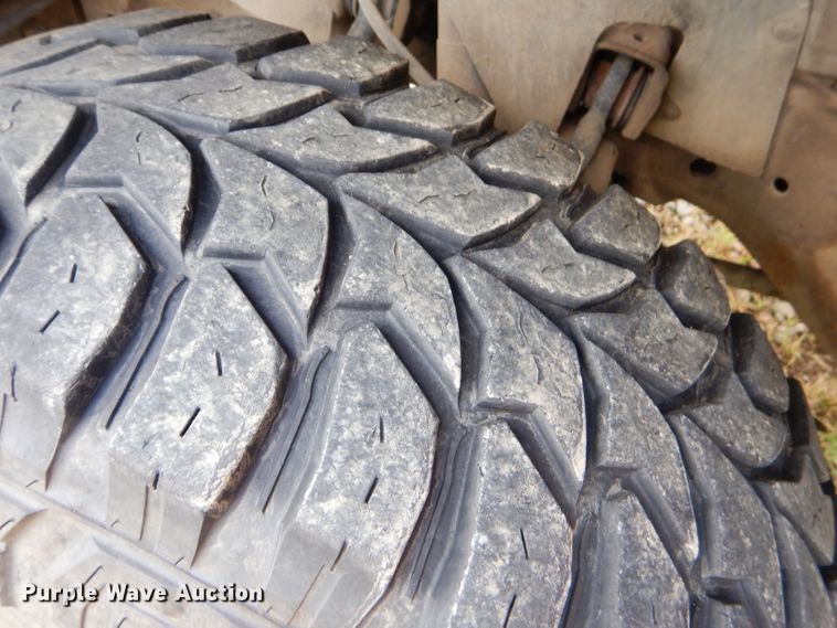 image for item EY9329 1998 Chevrolet Tahoe SUV