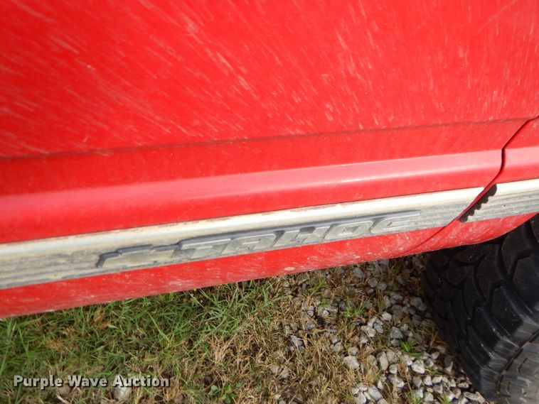 image for item EY9329 1998 Chevrolet Tahoe SUV