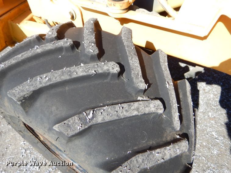 image for item EY9403 1997 Vermeer V3550A trencher