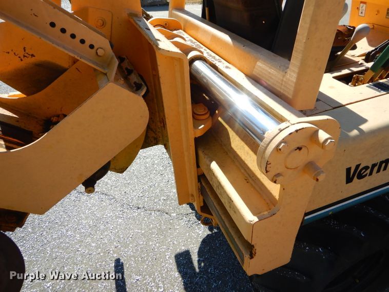 image for item EY9403 1997 Vermeer V3550A trencher