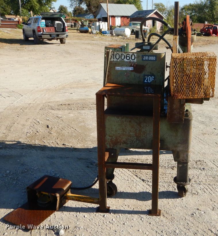 image for item EY9410 Constellation bar and metal shear