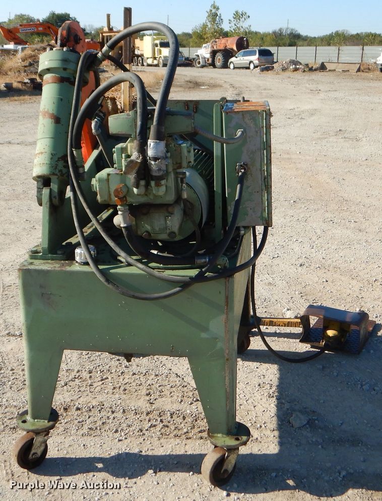 image for item EY9410 Constellation bar and metal shear