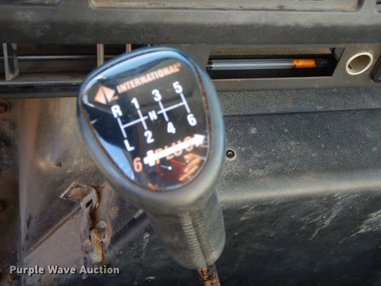 image for item EY9431 1999 International 4700 truck cab and chassis