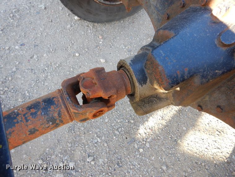 image for item EY9431 1999 International 4700 truck cab and chassis