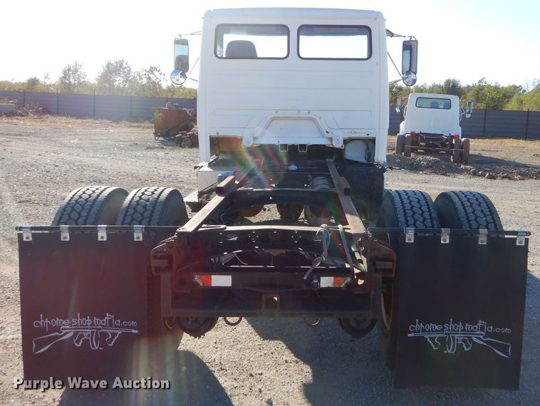 image for item EY9432 1997 Freightliner FL70 truck cab and chassis