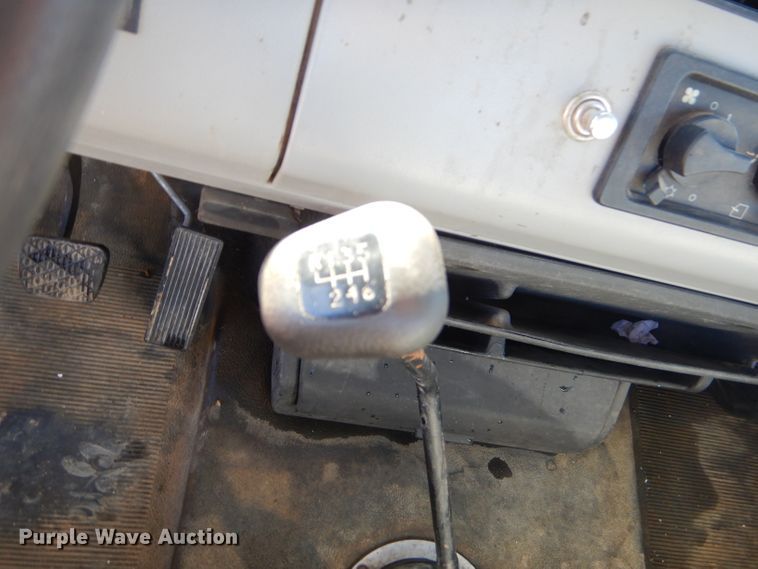 image for item EY9432 1997 Freightliner FL70 truck cab and chassis