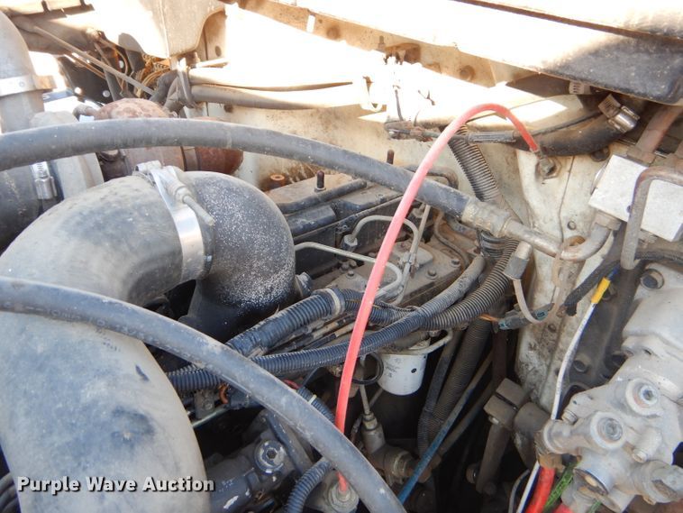 image for item EY9432 1997 Freightliner FL70 truck cab and chassis