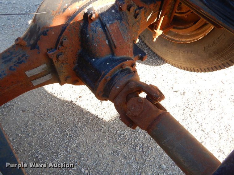 image for item EY9432 1997 Freightliner FL70 truck cab and chassis