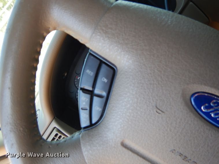 image for item EY9435 2005 Ford Explorer SUV