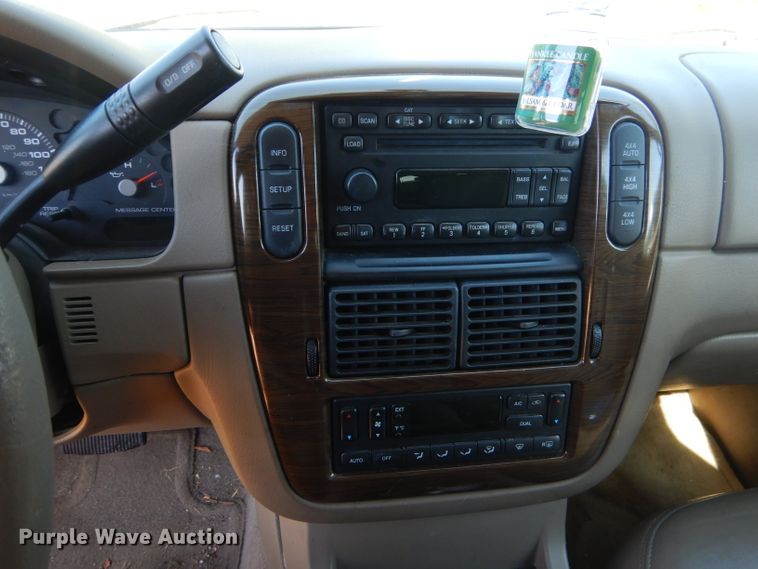 image for item EY9435 2005 Ford Explorer SUV