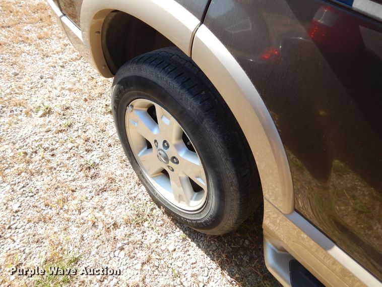 image for item EY9435 2005 Ford Explorer SUV